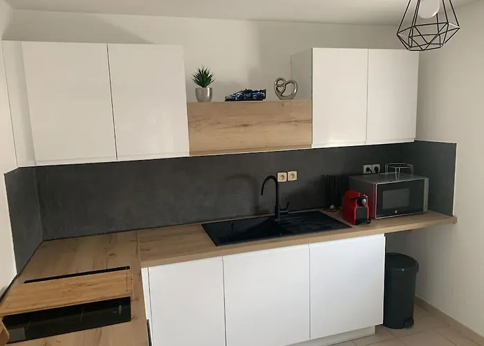 T2 Lumineux * Frontignan